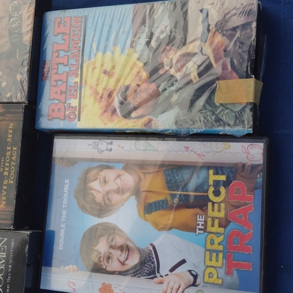 VHS and DVD Lot - Picture 2 of 3